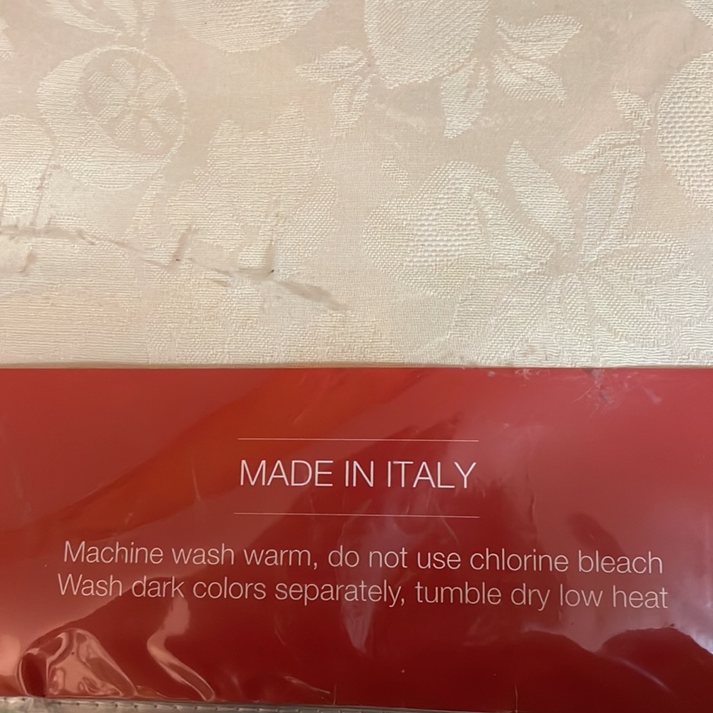 Italian TableCloth - Picture 5 of 7